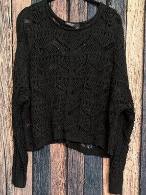 Lacy Weave Crop Black Sweater
